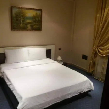 ホテル Hotel Smerald *
