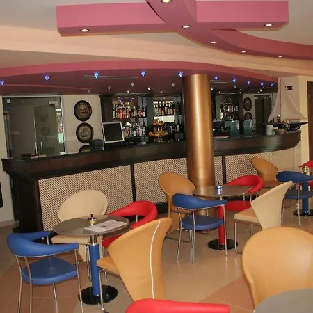 Hotel Smerald コルチャ