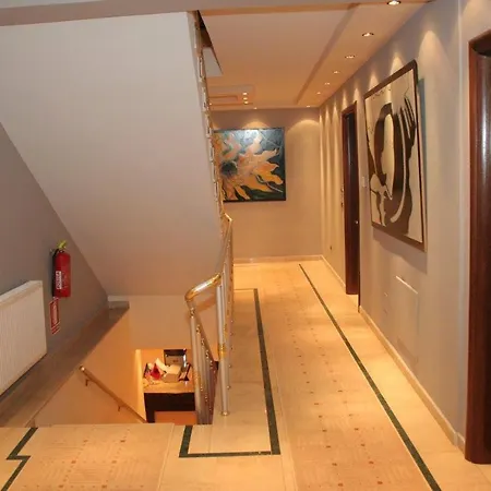 Hotel Smerald コルチャ